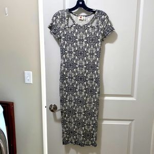 Cream and Black Printed Bodycon Dress SZ Medium